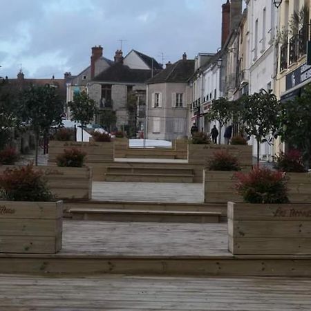 Chambre D'Hote Du Chateau Dourdan Bagian luar foto